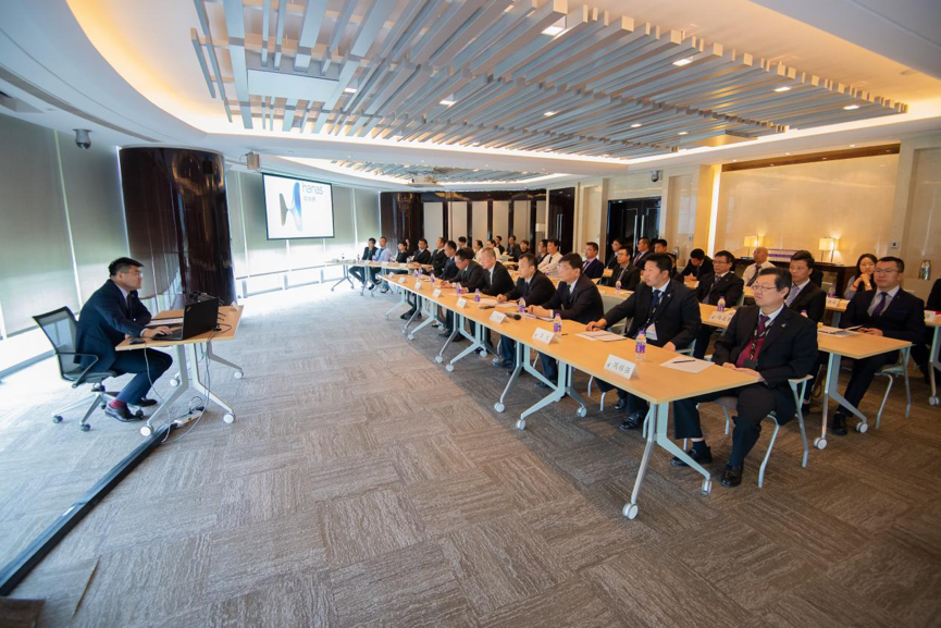 王少波副总裁主持召开新能源集团管理工作会议
